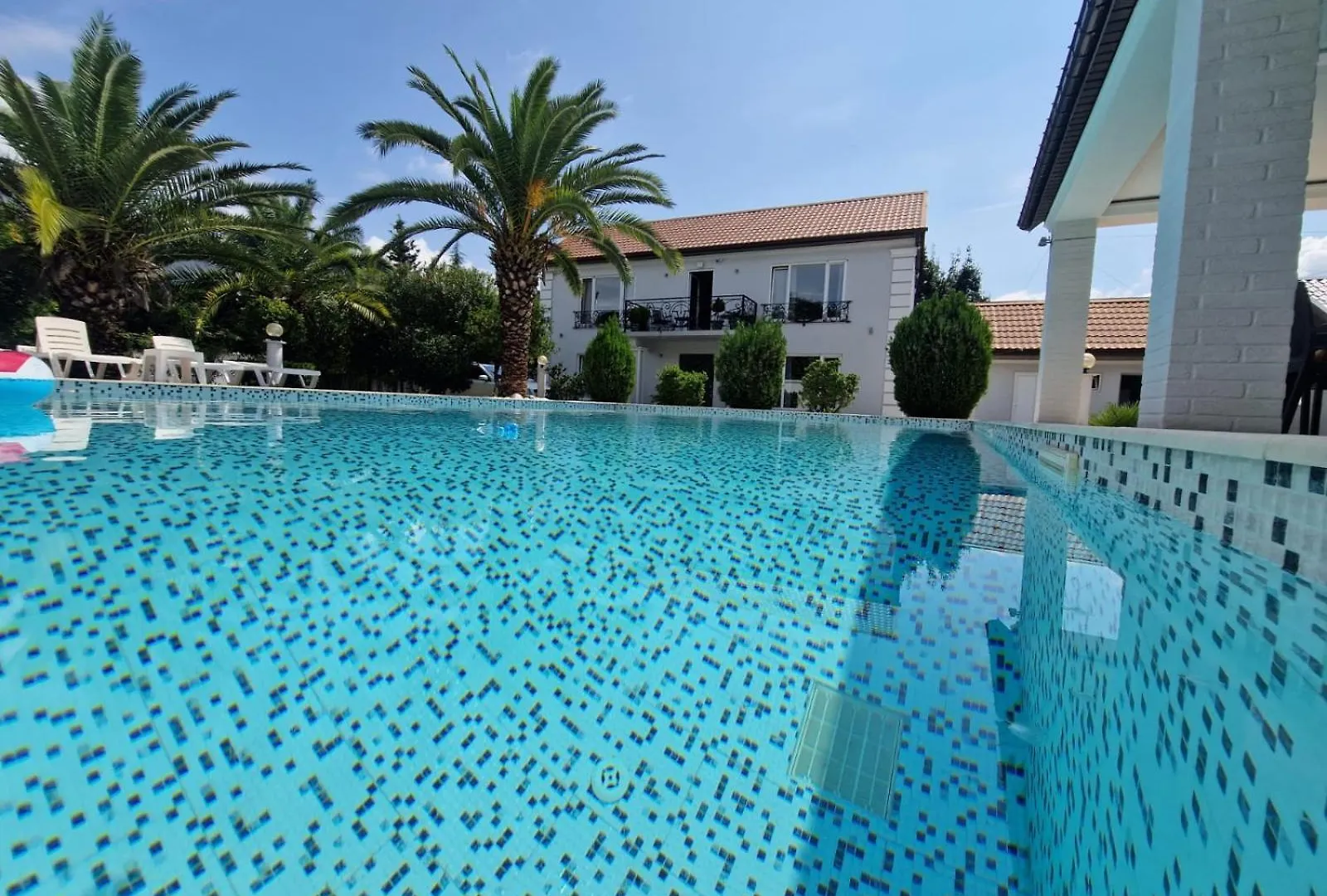 Guest house White Villas In Batumi Georgia