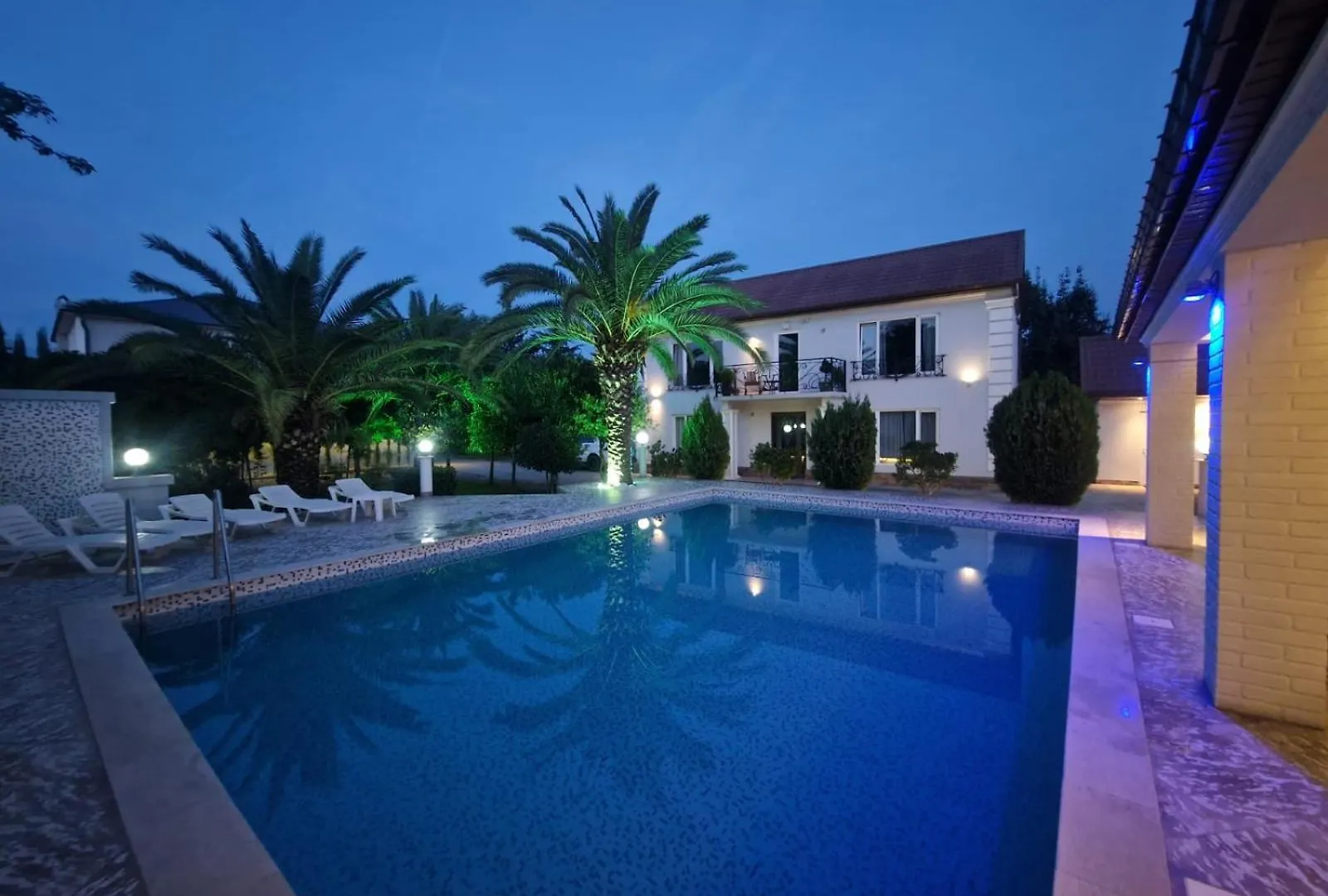 Guest house White Villas In Batumi