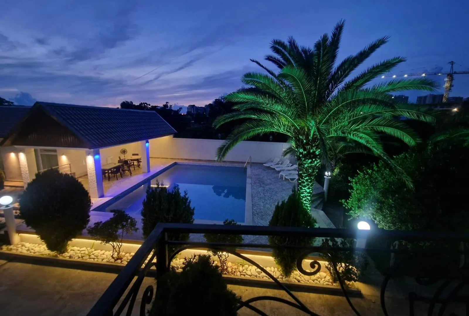 White Villas In Batumi Guest house